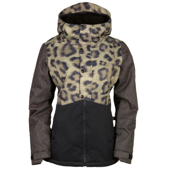 686 Jackets & Blazers - 686 Women’s Snowboarding Skiing Leopard Black Insulated Jacket Size Medium